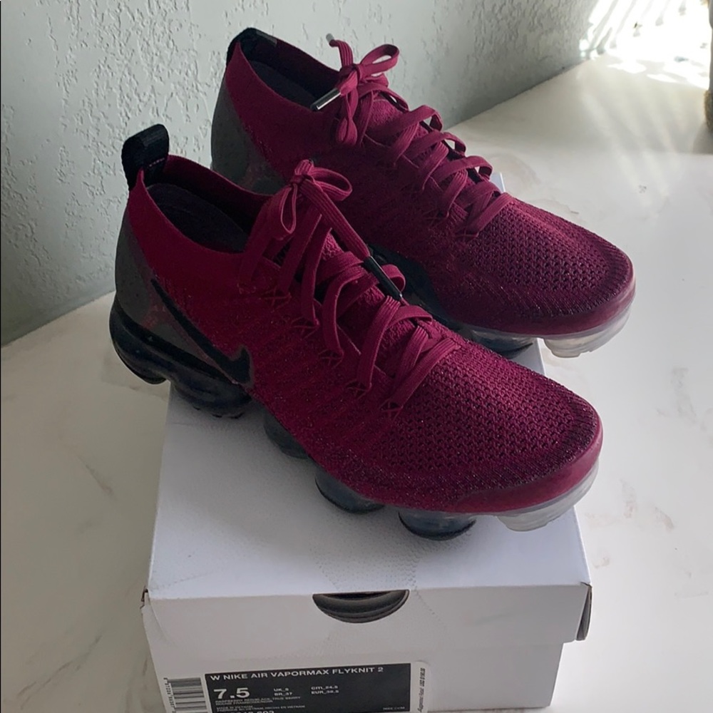 nike vapormax flyknit 2 size 7.5